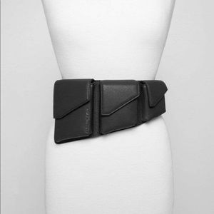 Mainere de Voir MULTI POCKET BELT BAG